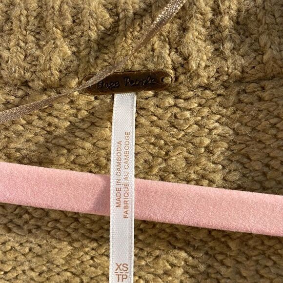 Free People Brookside Oversized Tunic Sweater in Desert Camel Tan Sz XS - Picture 6 of 9